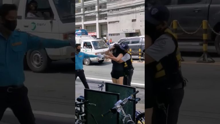 Isang chinese ayaw magpa awat at naging violente sa ating mga Traffic Enforcer